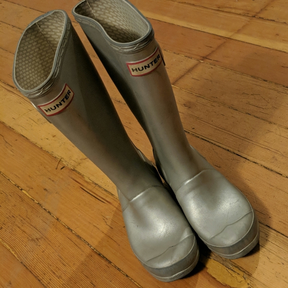 **LAST CHANCE** Size 4 Silver Hunter Rain Boots